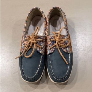 Sperry Women's Navy and Tan Moccasins